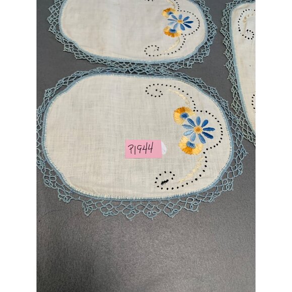 Vintage Embroidered Linen Doilies Set of 3 Blue & Yellow Floral Light Blue Croch - Picture 11 of 11